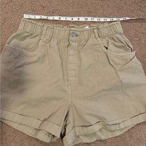 UEC H&M high rise 90s style camp counselor shorts size large